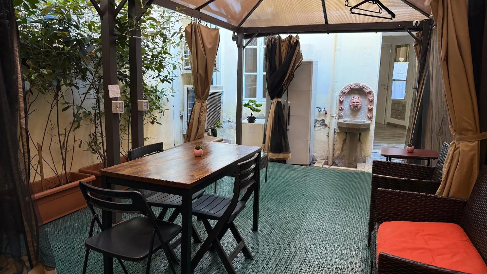 Albergue My Friends Florencia Italia